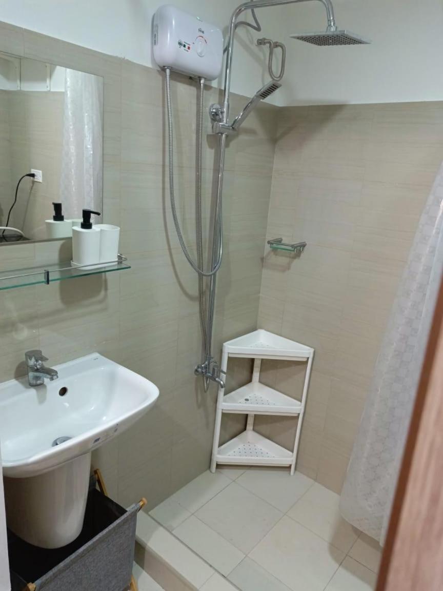 Shore 2 Residences High Speed Internet Walking Distance To Moa And Ikea 马尼拉 外观 照片