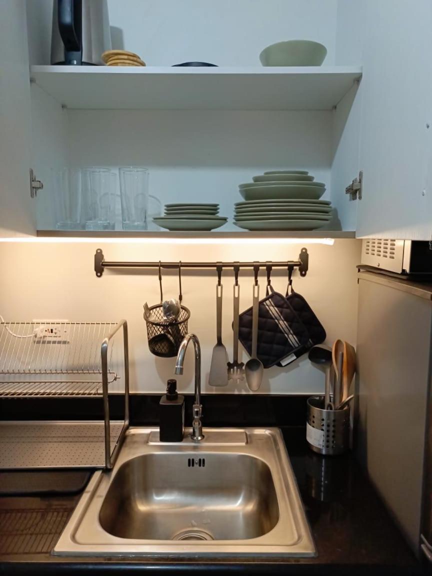 Shore 2 Residences High Speed Internet Walking Distance To Moa And Ikea 马尼拉 外观 照片
