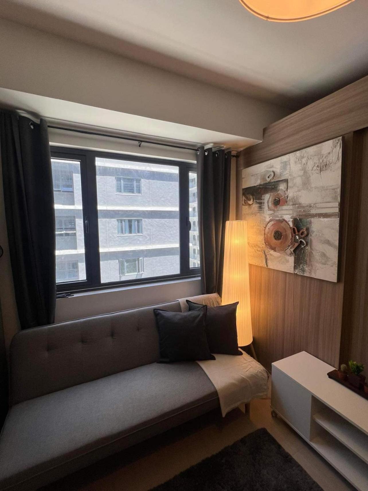 Shore 2 Residences High Speed Internet Walking Distance To Moa And Ikea 马尼拉 外观 照片