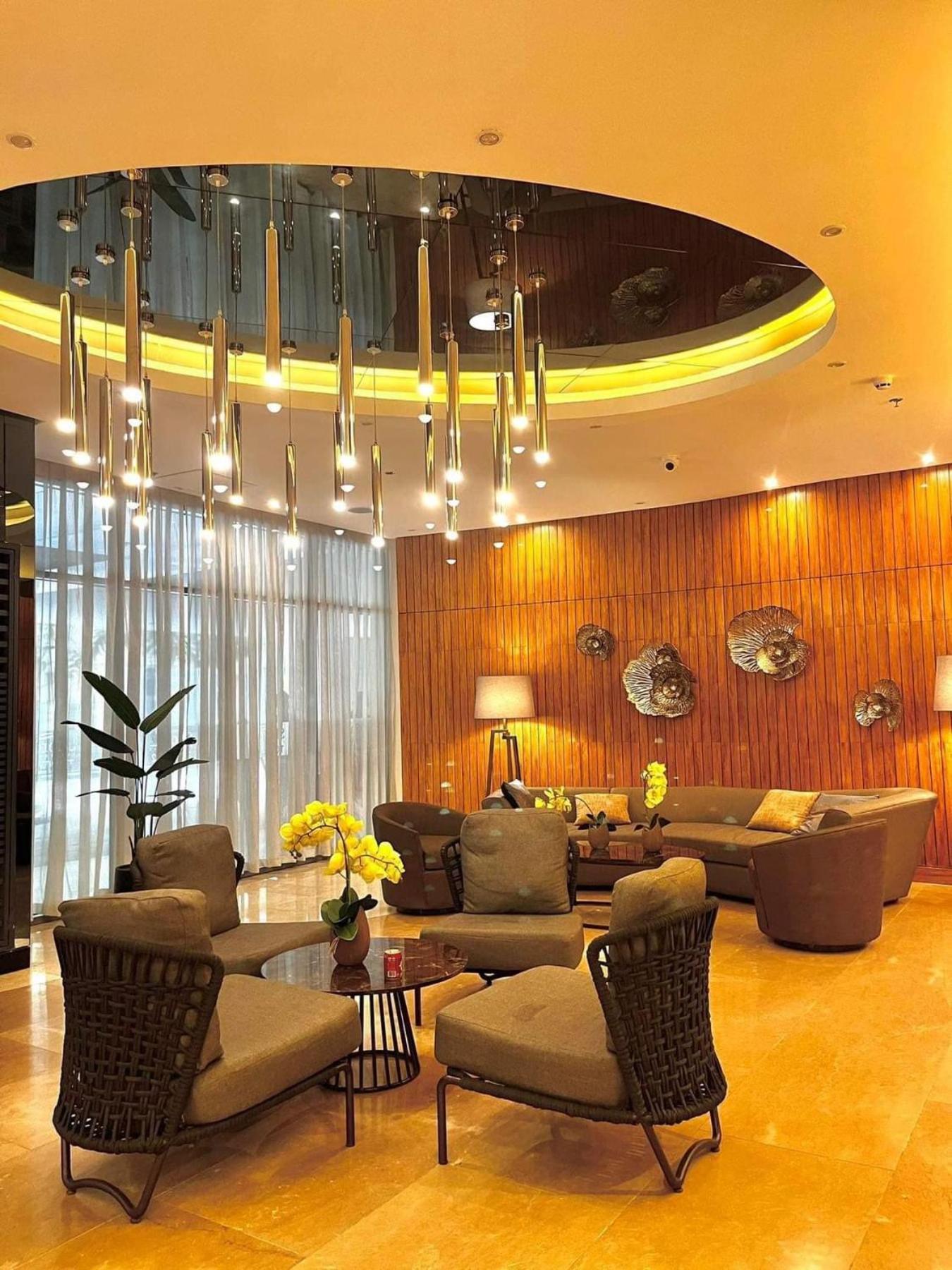 Shore 2 Residences High Speed Internet Walking Distance To Moa And Ikea 马尼拉 外观 照片