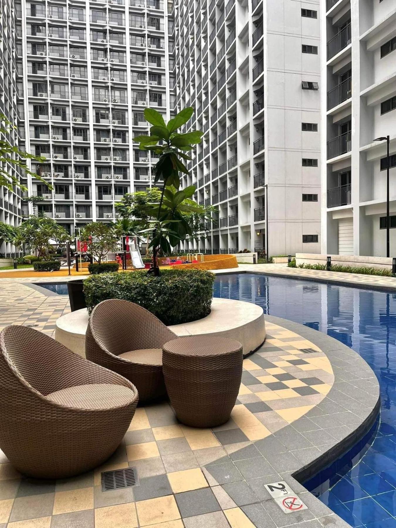 Shore 2 Residences High Speed Internet Walking Distance To Moa And Ikea 马尼拉 外观 照片